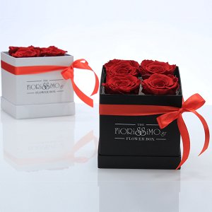 4 Forever roses in a square box