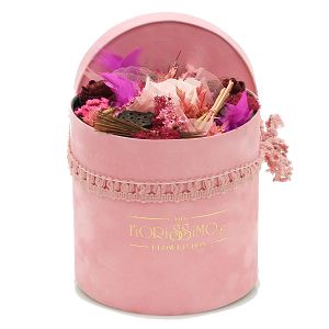 Dry flowers in pink velvet paper box!