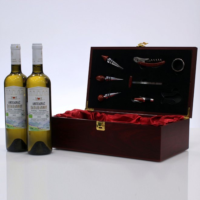 Wooden Case Wine Tools with wines