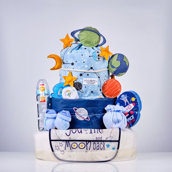 Diaper cake "Love you to the moon and back"!