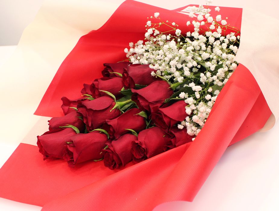 Ανθοδέσμη κόκκινα τριαντάφυλλα