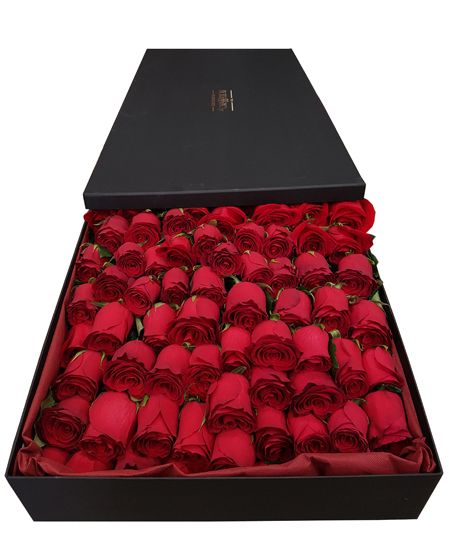Μαύρο κουτί βιβλίο με 72 τριαντάφυλλα!