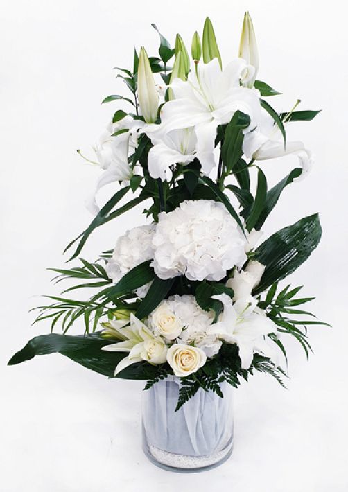 White arrangement! 