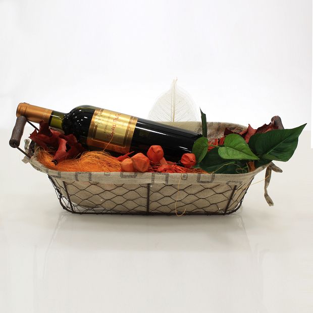 Iron weaved basket with wine!